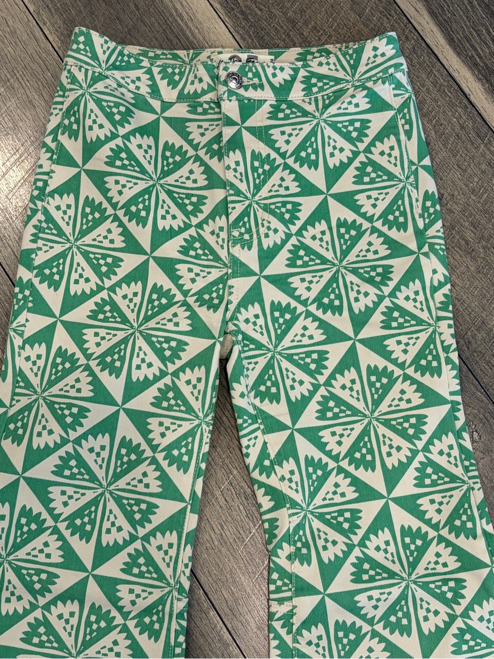 Free People We The Free Youthquake Printed Crop Flare Green Cream Pants size 25 - Picture 4 of 9